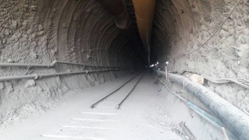 tunnel geologists partially collapses collapsed metres roughly
